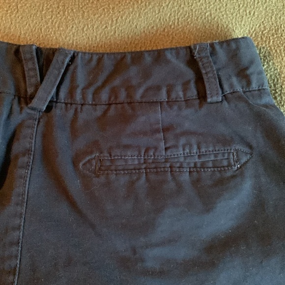 Dockers navy shorts. 9 inch inseam. Size 8 - Picture 11 of 11